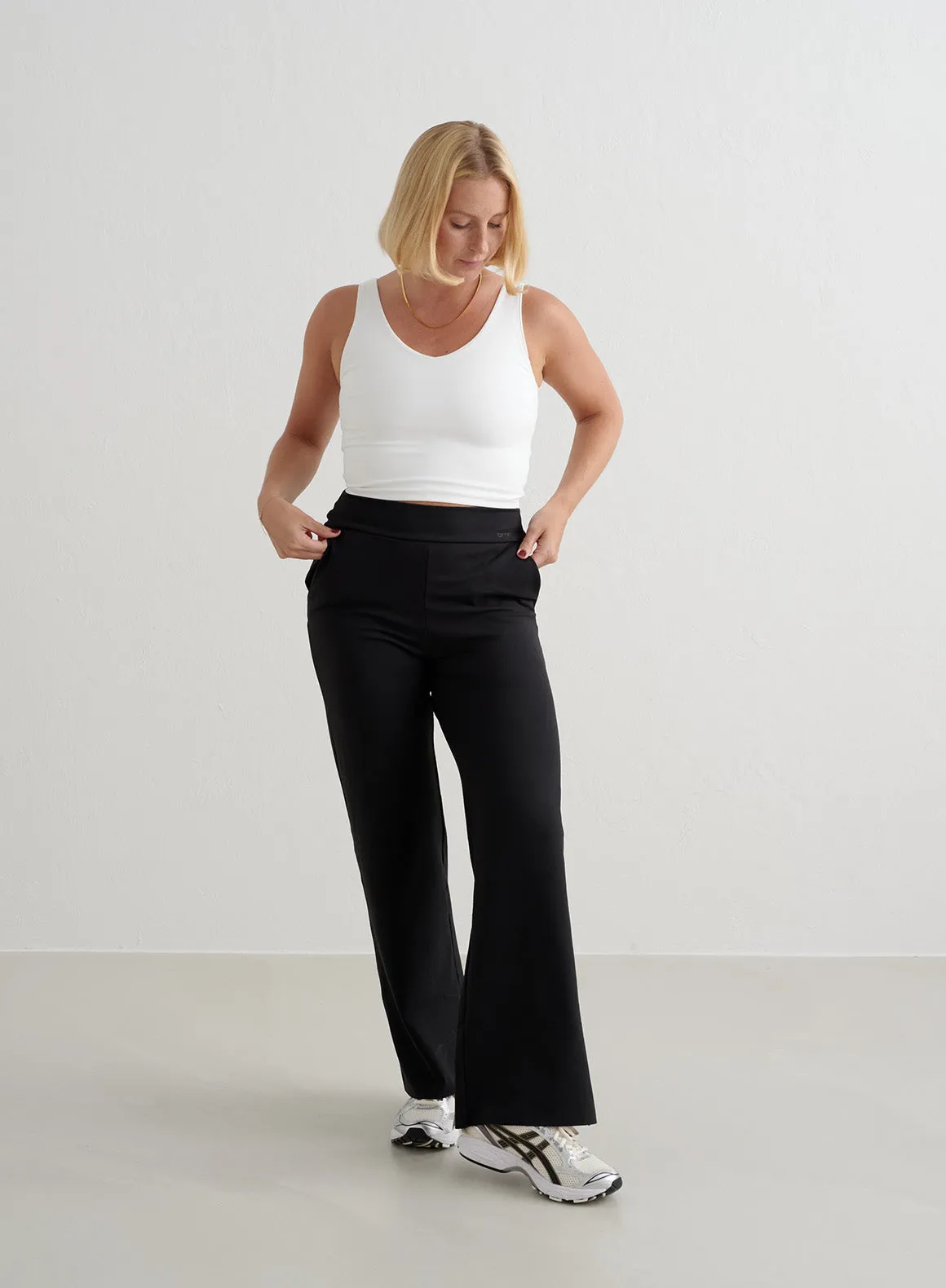 Black Sense Wide Petite Pants