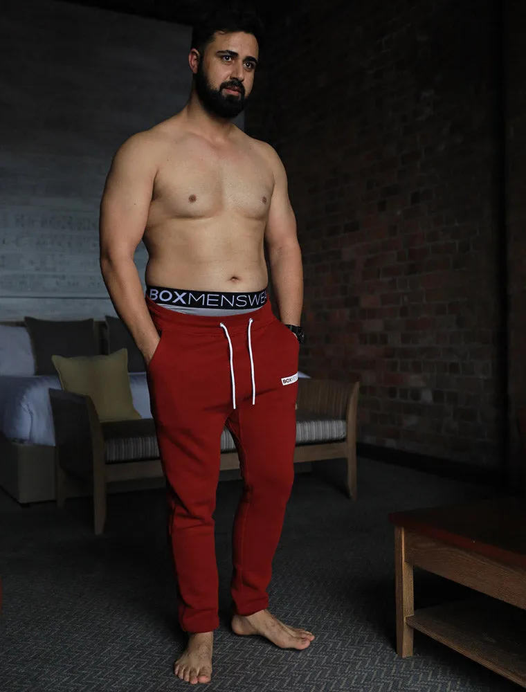 Comfort Fit: Joggers - Dark Red