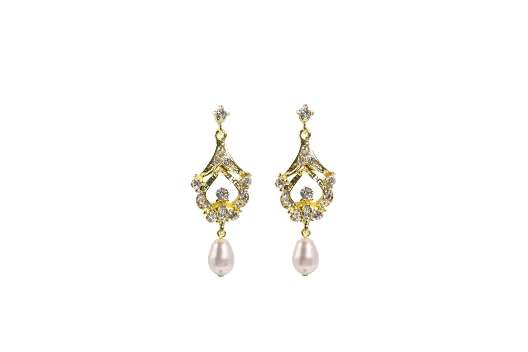 Hayworth Pearl Earrings